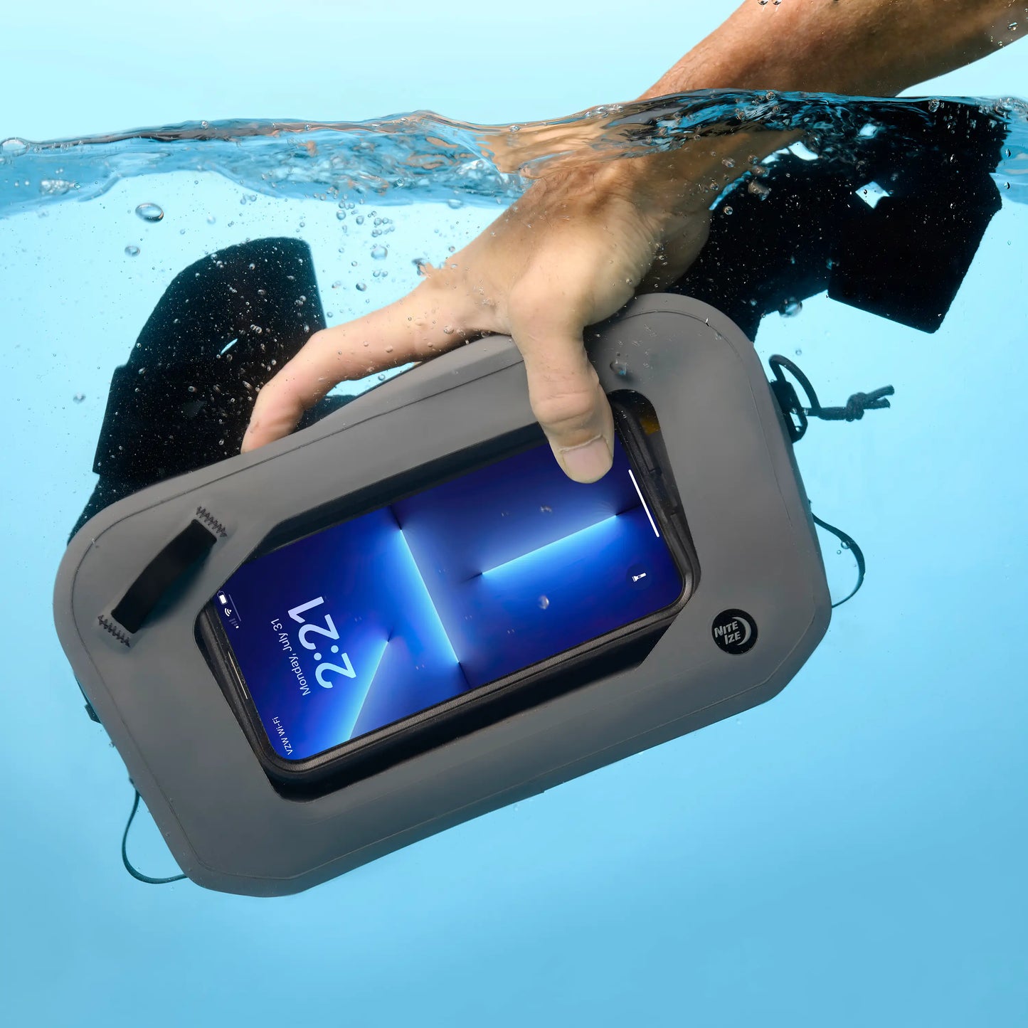 Nite Ize RunOff® Waterproof Waist Pack