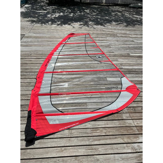 Aerotech Sails Dagger 9.5m Red USED Windsurfing Sail Used – Image 1