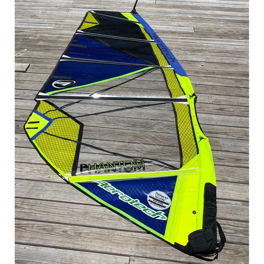 Aerotech Sails Phantom 4.0 Yel/Blu Used Windsurfing Sail Used – Image 2