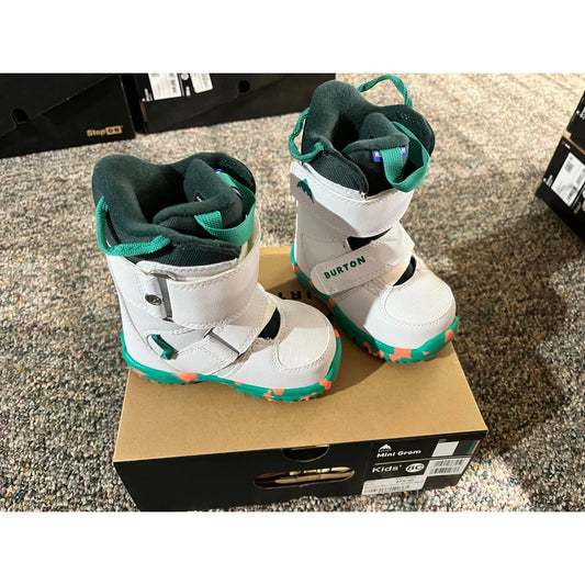Burton Kids' Mini Grom Size 8 USED Snowboard Boots Kids Snowboard Boots – Image 1