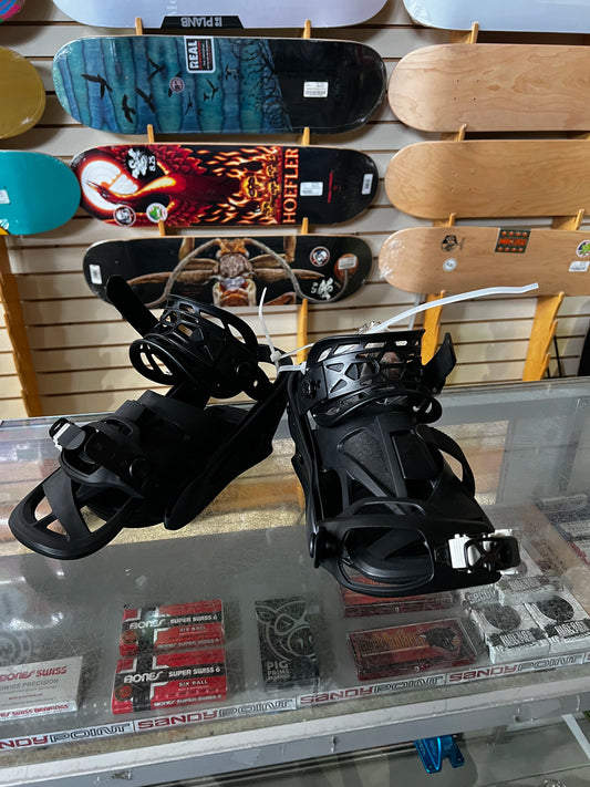Burton Women's Citizen Re:Flex Snowboard Bindings Black Small USED