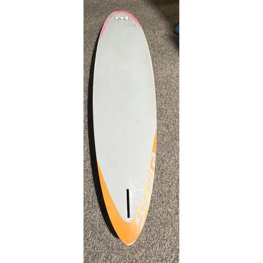 Mistral 88 Freestyle/Wave Used Windsurfing Board – Image 1
