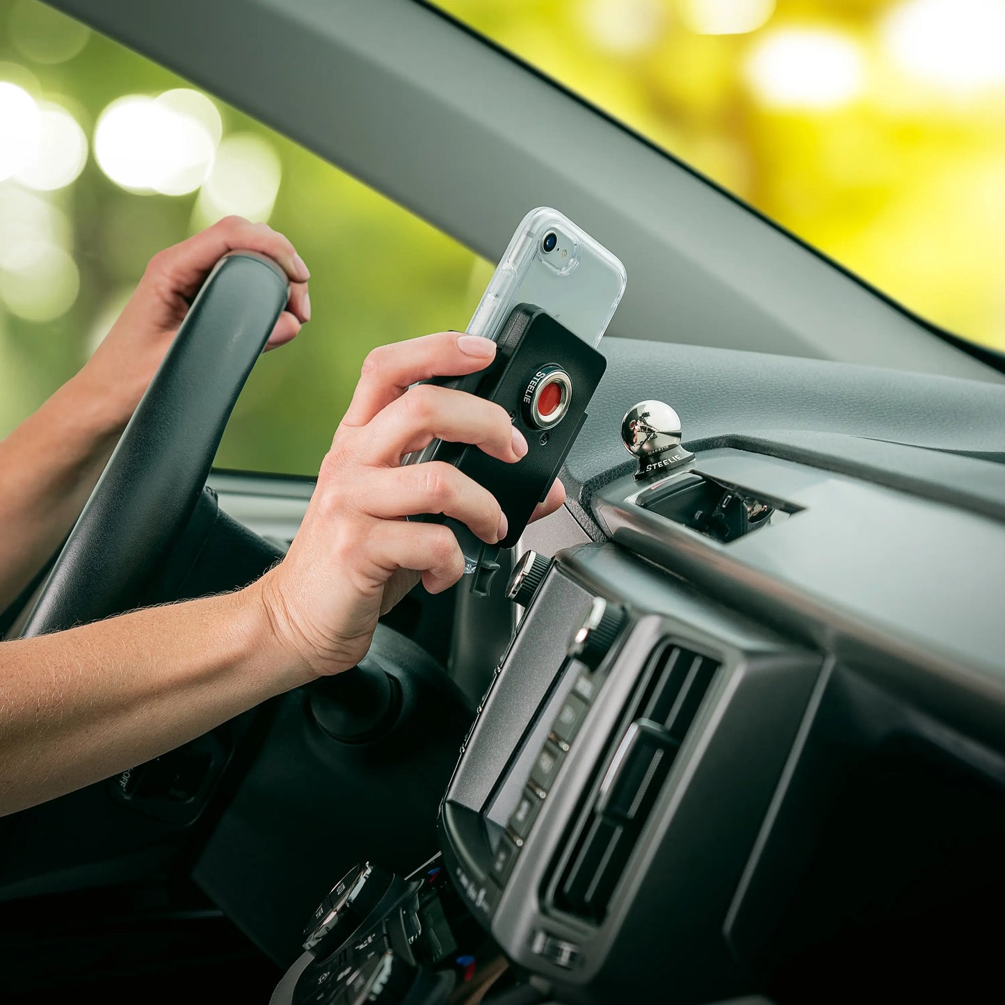 Nite Ize Steelie® Squeeze® Dash Kit