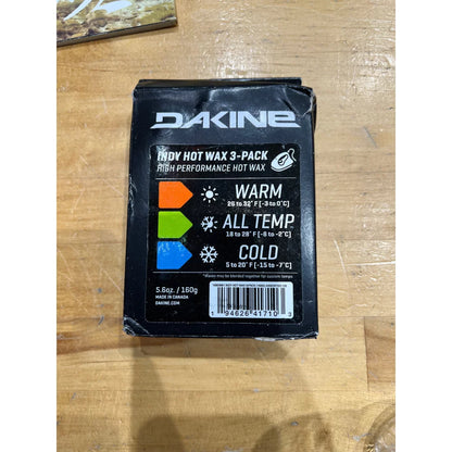 Dakine Indy Hot Wax 3 Pack BLEM Snowboard Part & Accessorys – Image 1