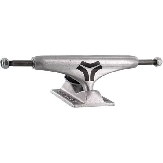 Destructo Mid D1 5.5 Skateboard Trucks – Image 1