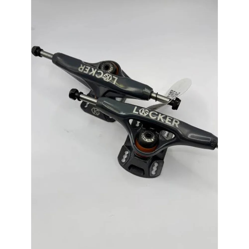 Grind King Locker Truck 8.0" Skateboard Trucks – Image 1
