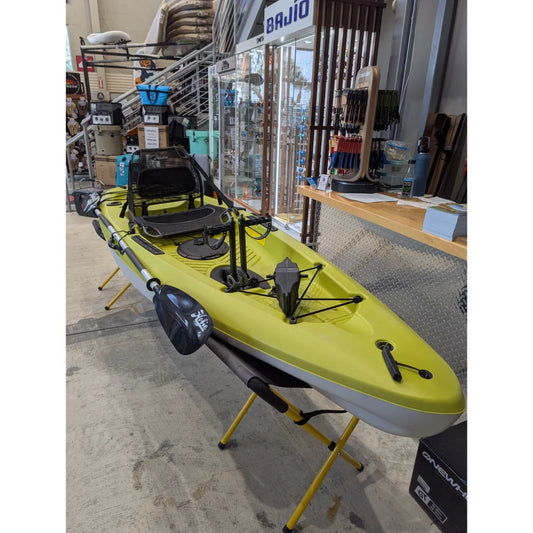 Hobie Passport 10.5 Seagrass Used Kayak Used – Image 1