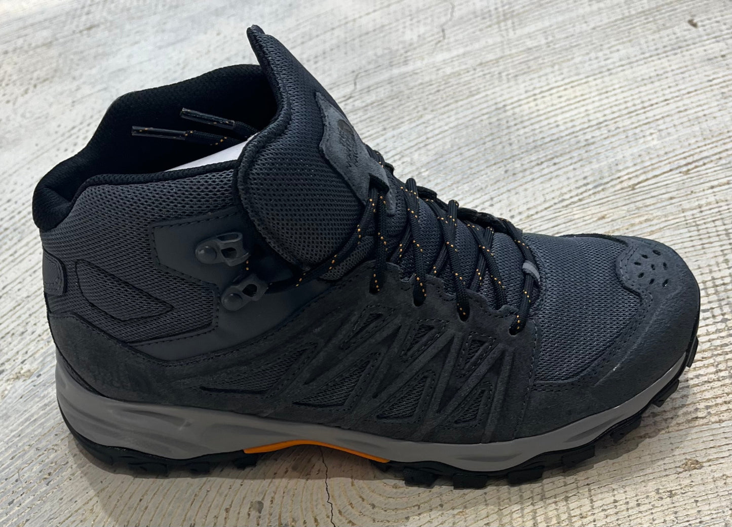 The North Face M Truckee Mid Black 10