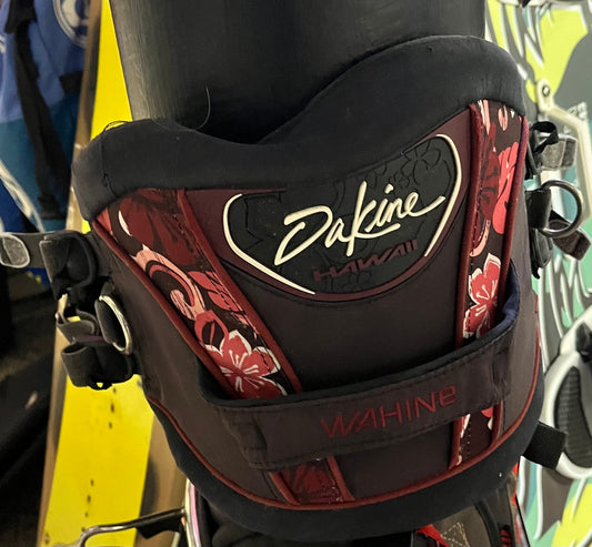 DaKine Wahine Harness Med Used