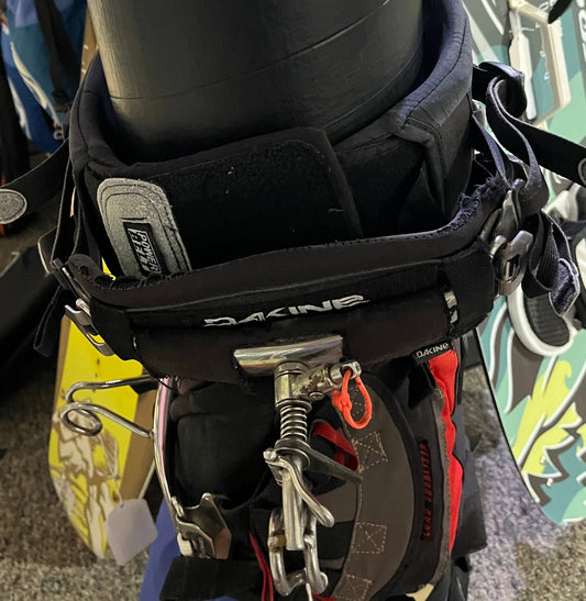 DaKine Wahine Harness Med Used