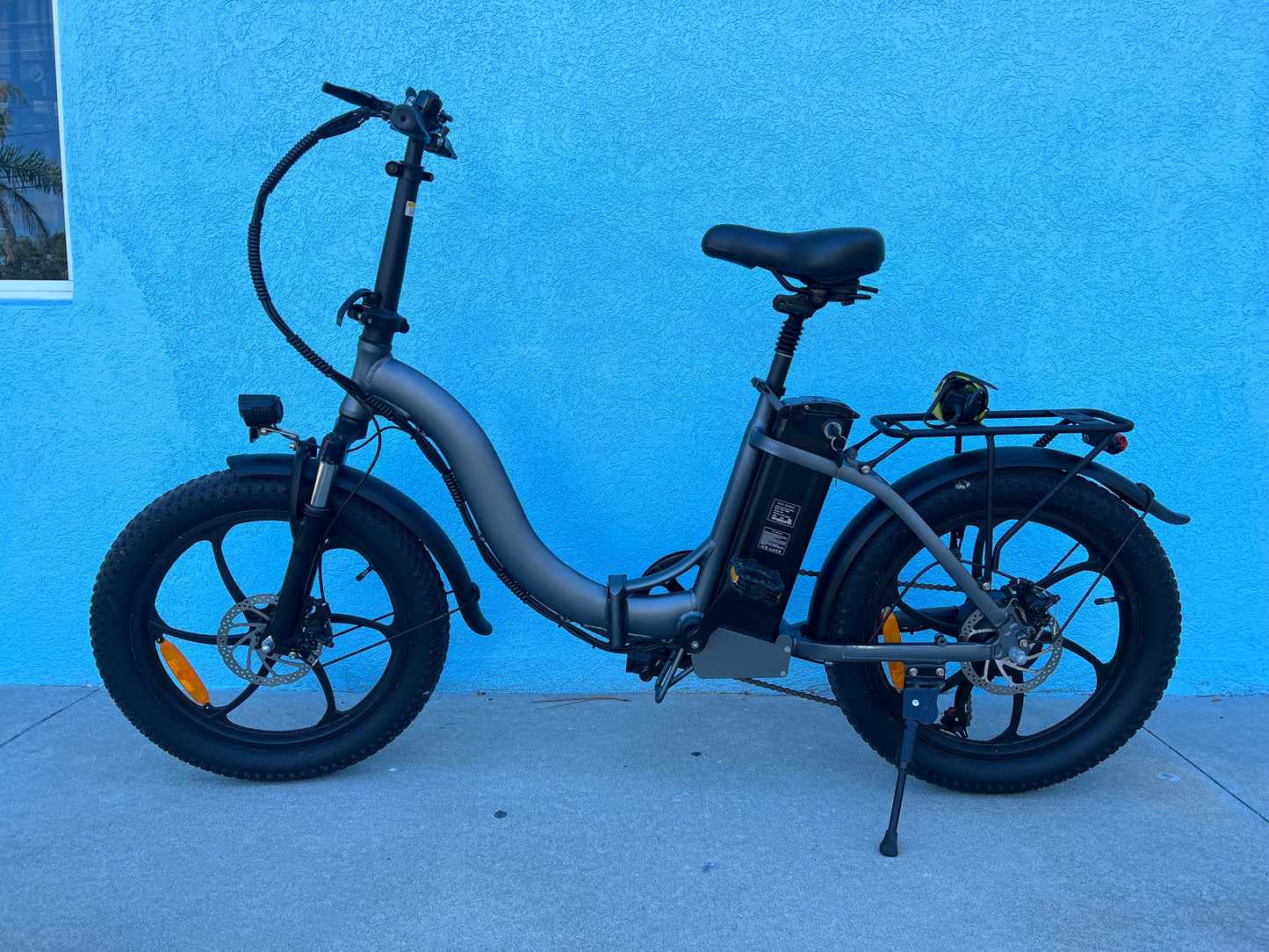 Step-Through Folding Electric Fat Tire Bicycle USED