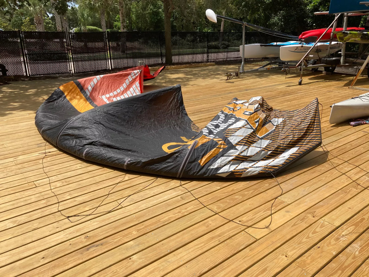 2012 Liquid Force NRG Light Breeze 16m Kite USED