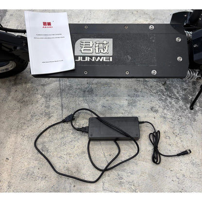 Junwei Electric Scooter USED – Image 4