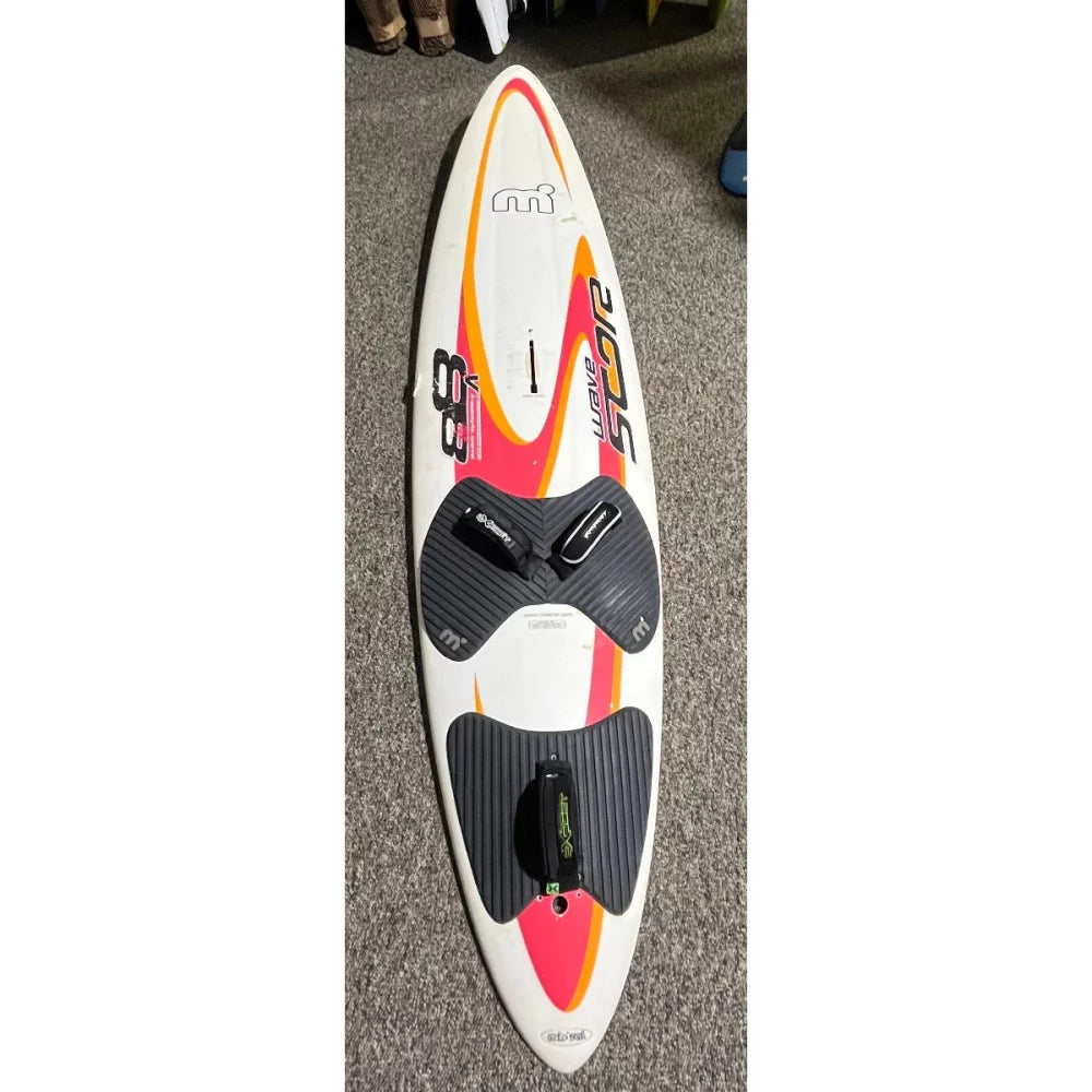 Mistral 88 Freestyle/Wave Used Windsurfing Board – Image 2