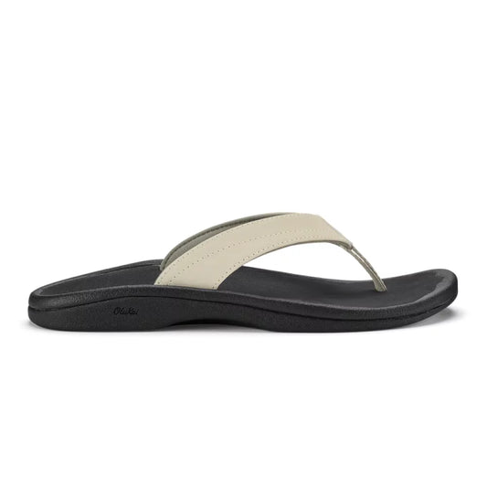 Olukai ‘Ohana Ecru / Black Womens Sandals – Image 1