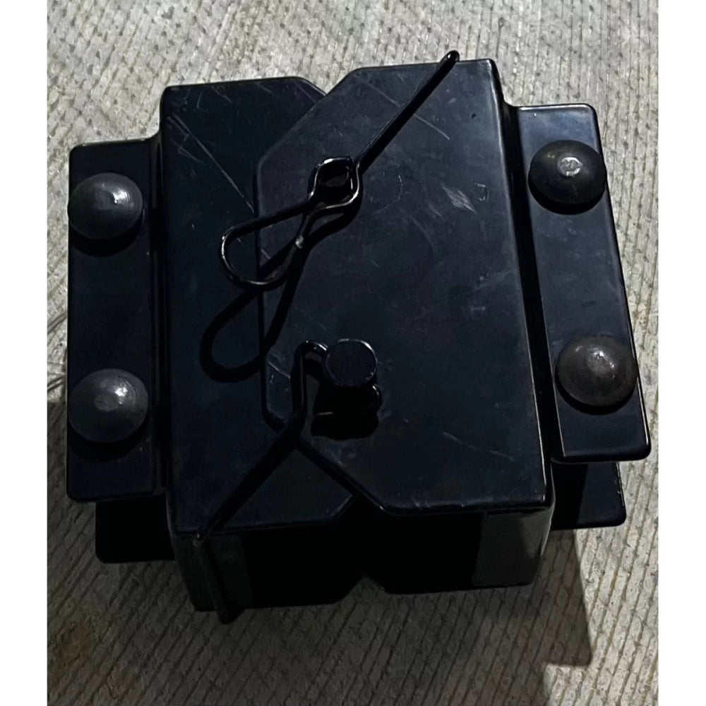 Suspenz Fr-Standing Brackets2 U Kayak Storage – Image 1